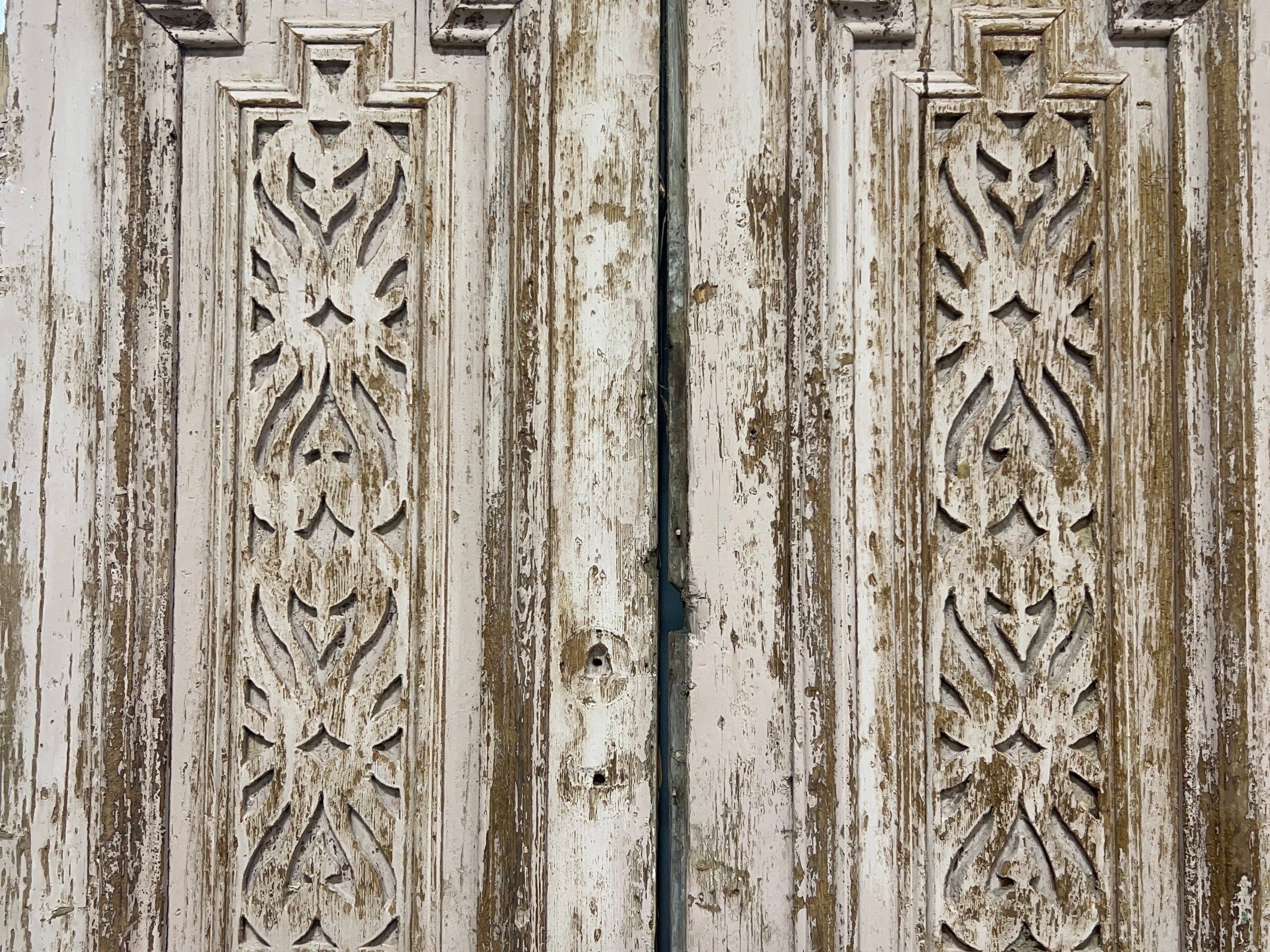 Is Architectural Salvage Furniture Durable for Everyday Use? | Saltaire Antiques