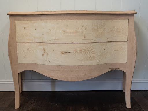 The Ultimate Buying Guide: What to Look for in Antique Furniture